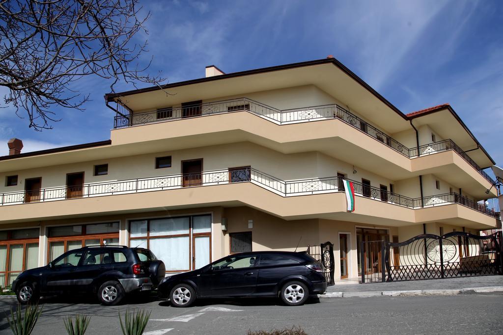 Ravda Bay Guest House Exteriör bild